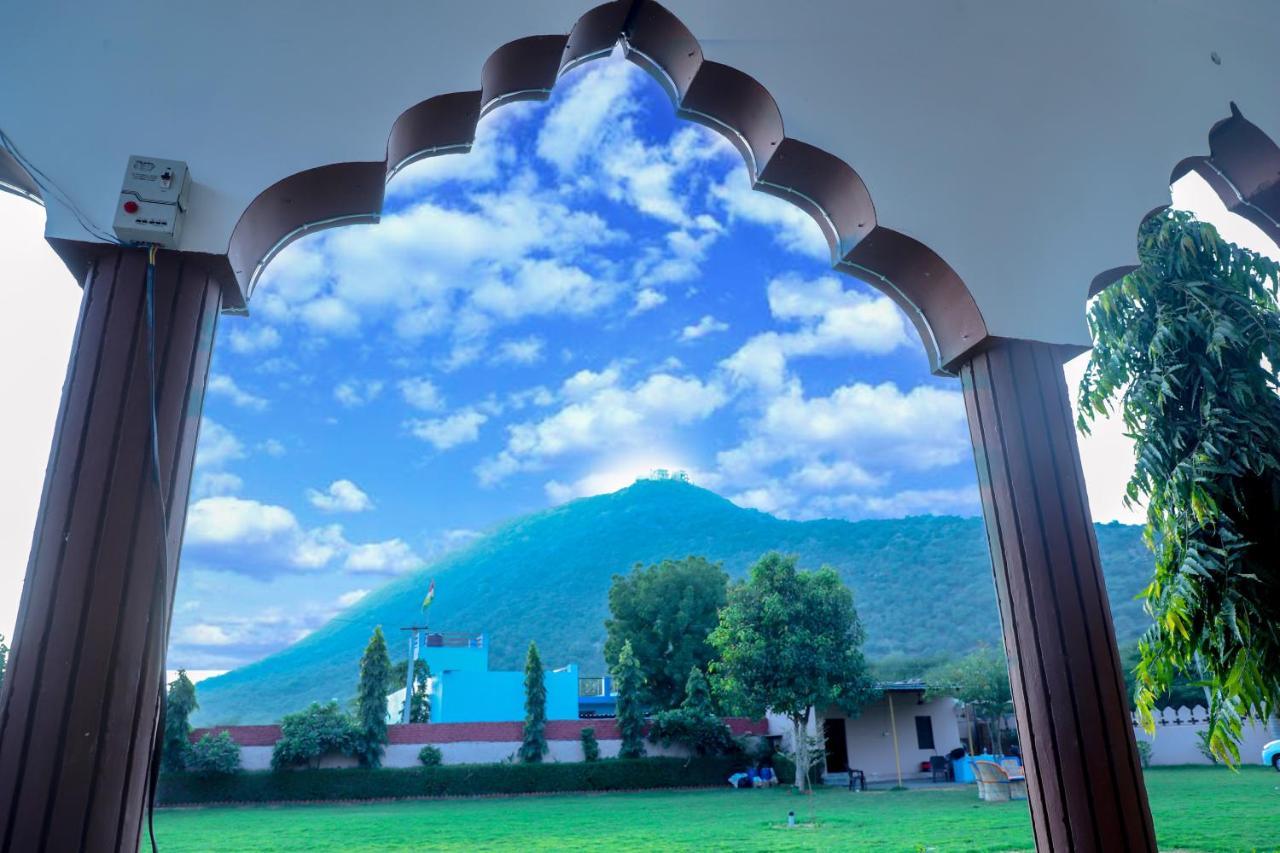 Pari Resort With Nature View พุชการ์ ภายนอก รูปภาพ