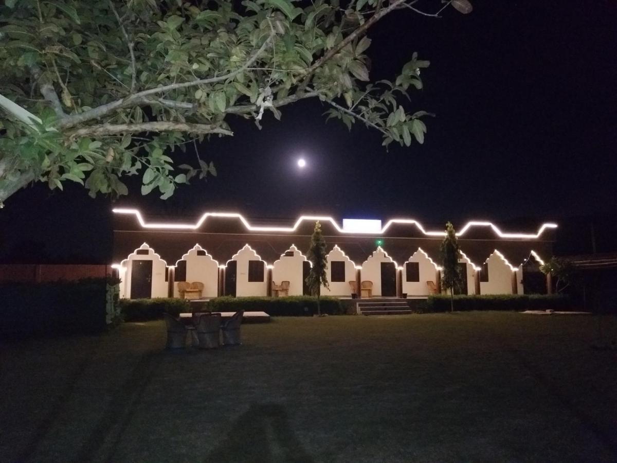 Pari Resort With Nature View พุชการ์ ภายนอก รูปภาพ